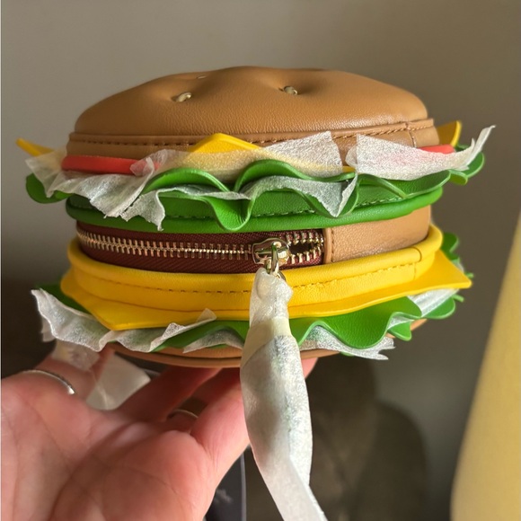 Authentic Kate spade Leather Burger zip around embellished Crossbody - Picture 12 of 16